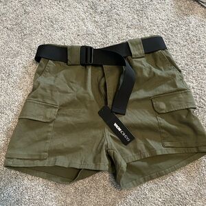 Size M fashion nova short.